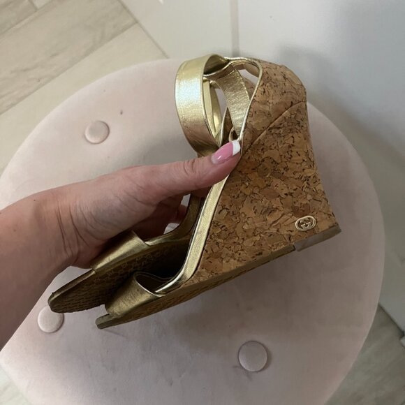 Gucci Gold & Cork Wedge Heel Sandals Size 5.5 - Picture 4 of 7